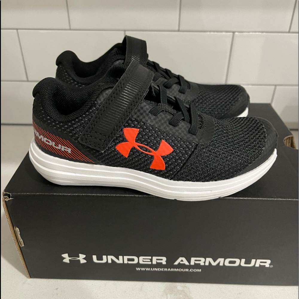 Under Armour kid shoes! New!! Size 10.5